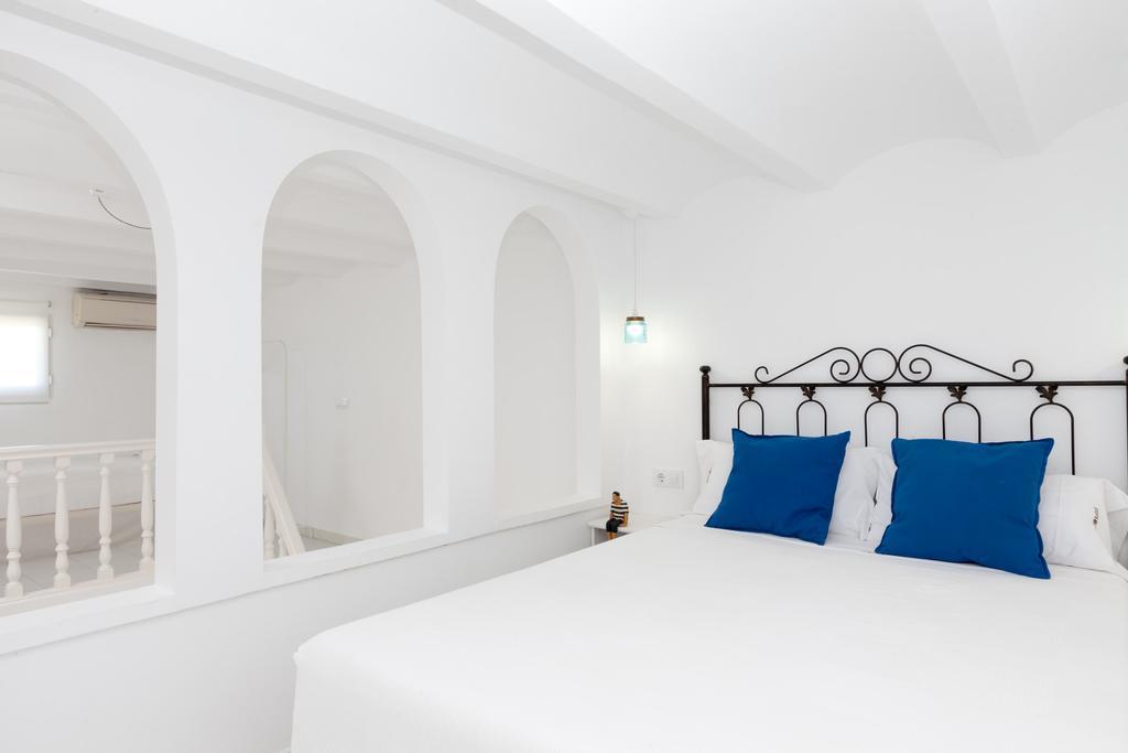 Apartamentos Mr La Racona Santa Llucia Dış mekan fotoğraf
