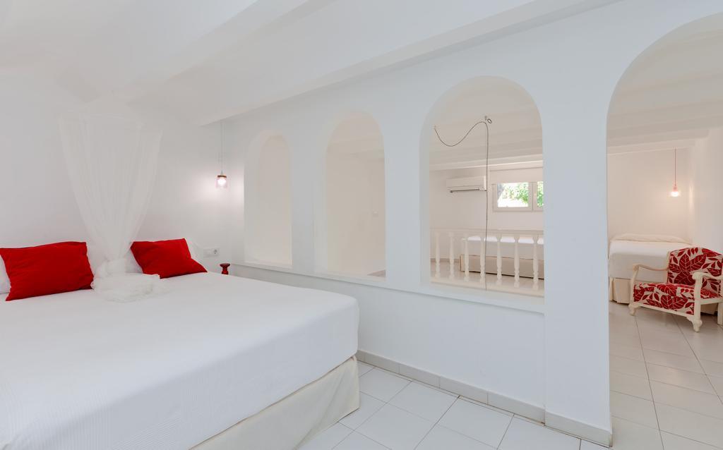 Apartamentos Mr La Racona Santa Llucia Dış mekan fotoğraf